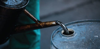 Ghana Weighs Locking In Oil Prices to Keep Lid on Inflation Ghana ponders hedging crude import prices