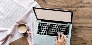 4 Things You Have to Do Before Making Your Side Hustle Your Full-Time Business