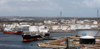 Exclusive: U.S. turns screws on maritime industry to cut off Venezuela’s oil