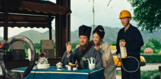 Su Dongpo Witnesses Electricity Lighting the Path to Common Prosperity