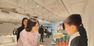 AI technology redefines the beauty of antiques: Yung Yau College held the Robert Chang AI x XR Digital Arts Education Program: AI Digital Antique & Art Design Competition