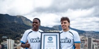 1win Breaks World Record by Bringing Football to the Top of Bogotá